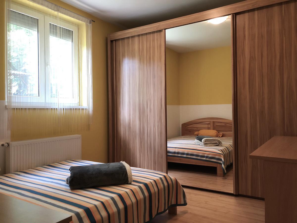 Luxory Home Pécs Esterno foto